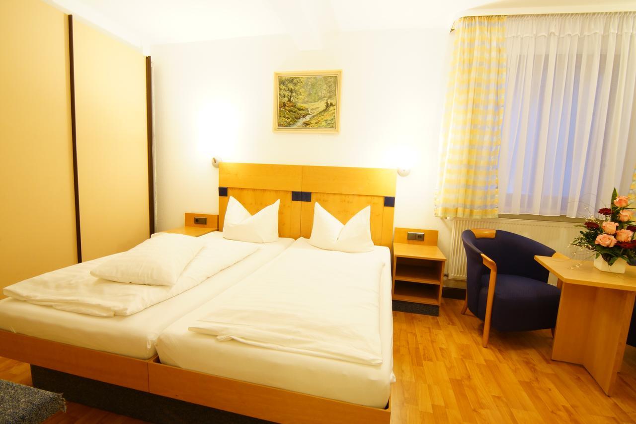 Hotel Spitzenpfeil Michelau in Oberfranken Ngoại thất bức ảnh