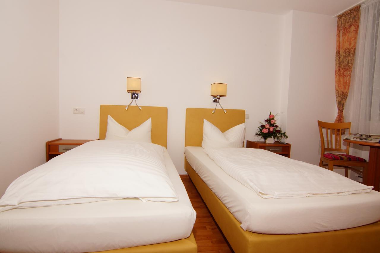 Hotel Spitzenpfeil Michelau in Oberfranken Ngoại thất bức ảnh