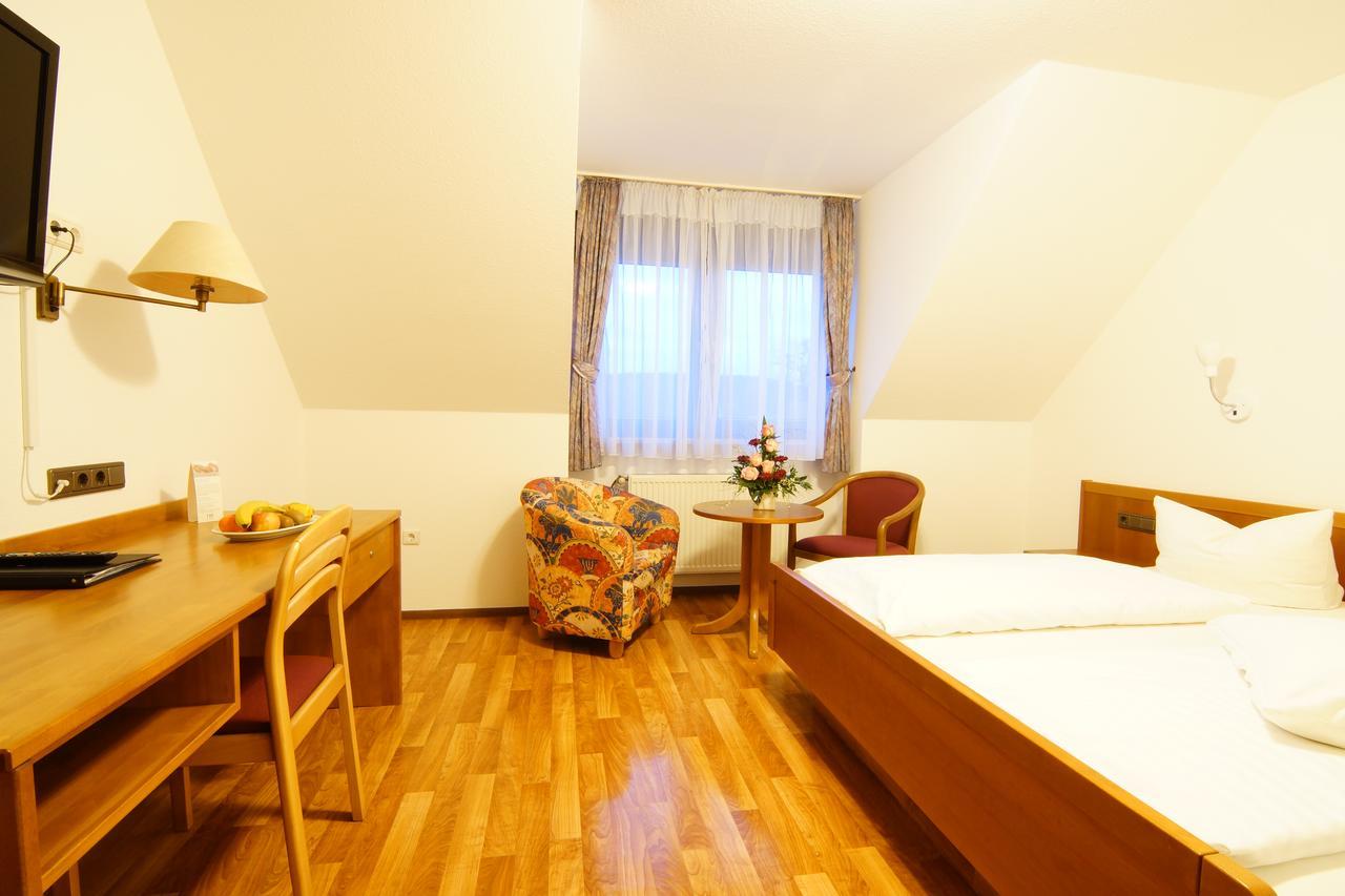Hotel Spitzenpfeil Michelau in Oberfranken Ngoại thất bức ảnh