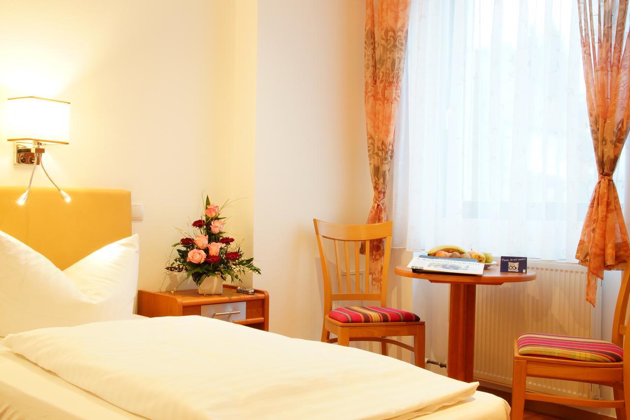 Hotel Spitzenpfeil Michelau in Oberfranken Ngoại thất bức ảnh